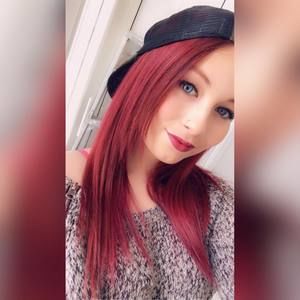 Meet your Posher, Daphné